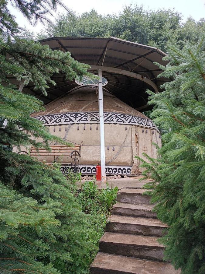 Гостевой Дом Коль-Тор Kegeti Exterior foto